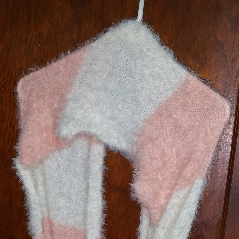 American Eagle Outfitters Aerie Scarf Pink & White